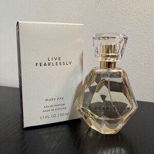 Mary Kay Live Fearlessly Perfume
